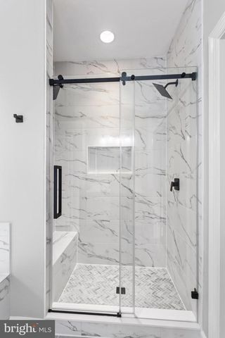 42294 IRON BIT PL, Chantilly, VA 20152