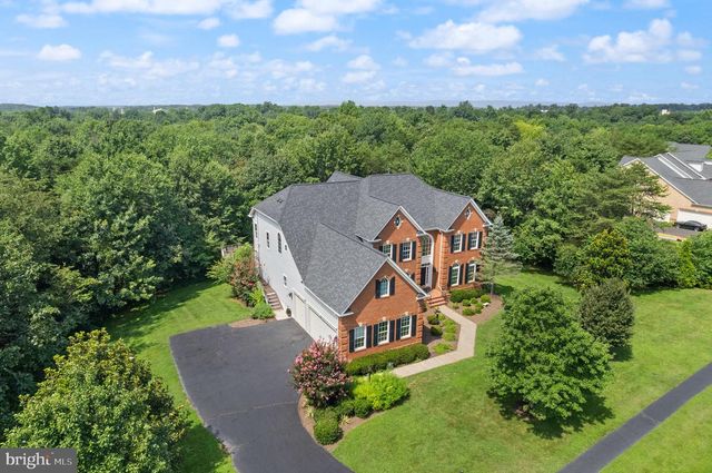 42294 IRON BIT PL, Chantilly, VA 20152