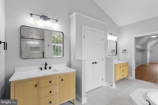 42294 IRON BIT PL, Chantilly, VA 20152