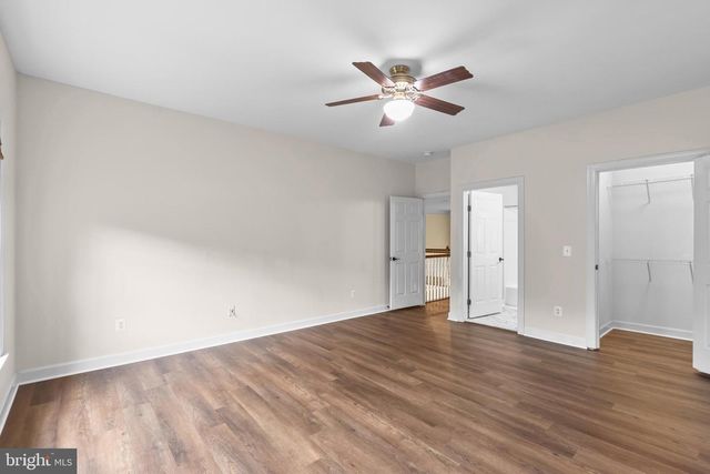 42294 IRON BIT PL, Chantilly, VA 20152