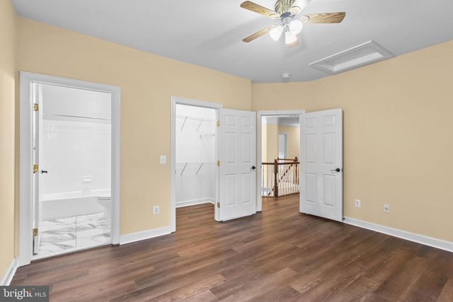 42294 IRON BIT PL, Chantilly, VA 20152