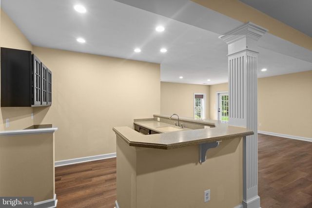 42294 IRON BIT PL, Chantilly, VA 20152