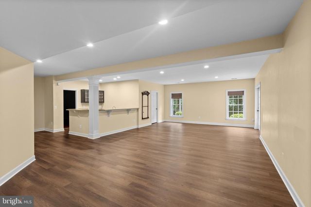 42294 IRON BIT PL, Chantilly, VA 20152