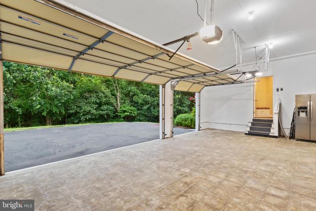 42294 IRON BIT PL, Chantilly, VA 20152