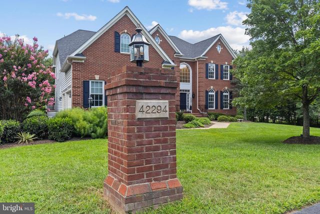 42294 IRON BIT PL, Chantilly, VA 20152