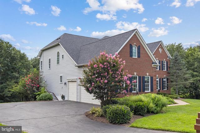 42294 IRON BIT PL, Chantilly, VA 20152