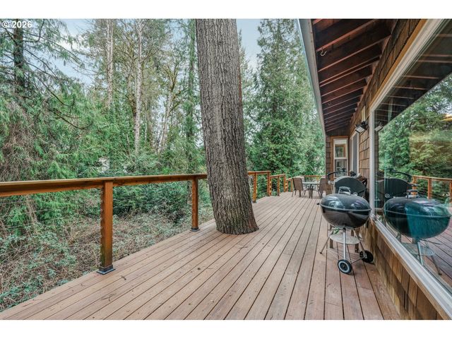 3820 KENTHORPE Way, West Linn, OR 97068