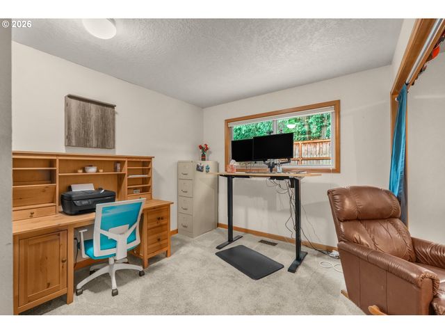 3820 KENTHORPE Way, West Linn, OR 97068