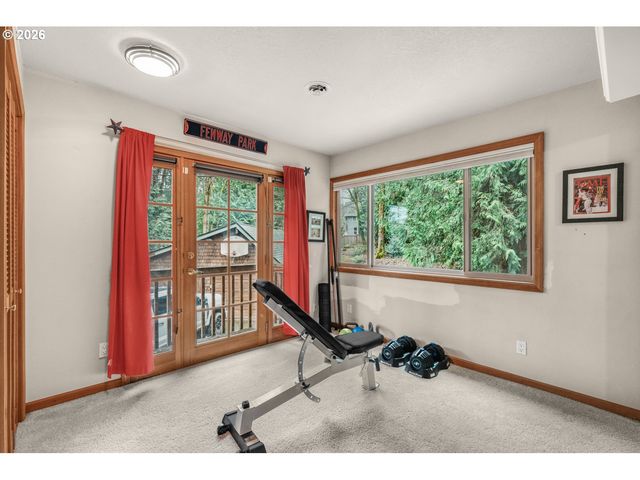 3820 KENTHORPE Way, West Linn, OR 97068