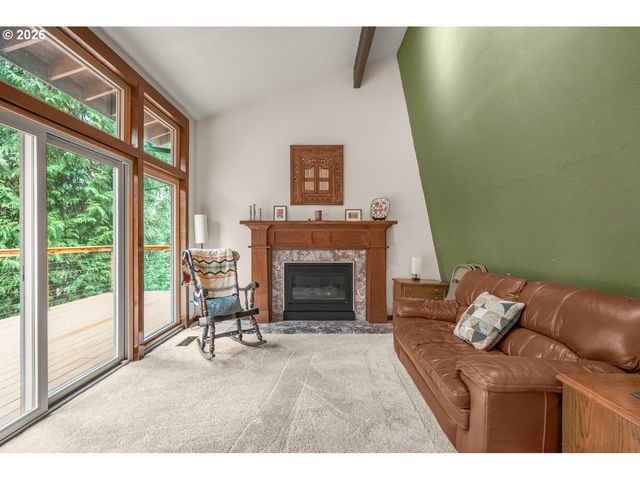 3820 KENTHORPE Way, West Linn, OR 97068