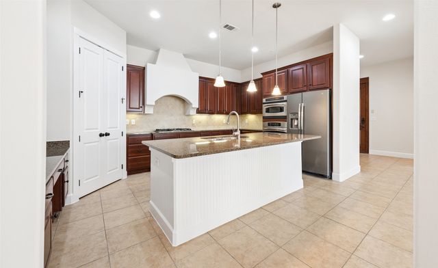 610 Via Ravello 201, Irving, TX 75039