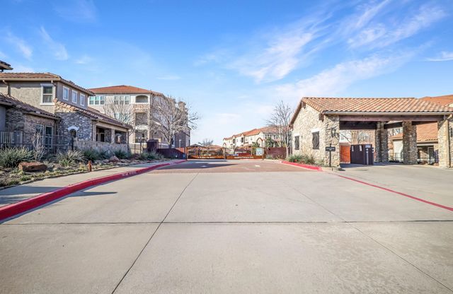 610 Via Ravello 201, Irving, TX 75039