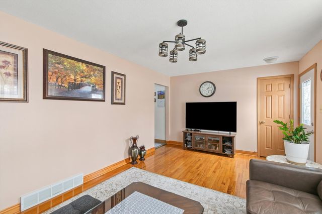 306 NE 5th Street, Ankeny, IA 50021