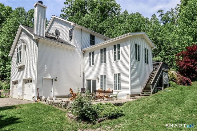 55-A Flax Hill Road, Brookfield, CT 06804