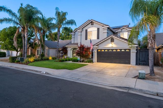 9568 N Ann Avenue, Fresno, CA 93720