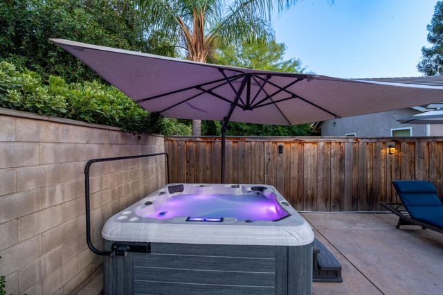 9568 N Ann Avenue, Fresno, CA 93720