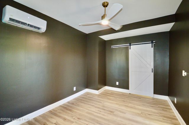 101 N Jane St, Louisville, KY 40206