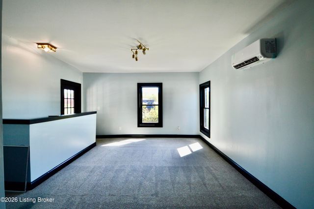 101 N Jane St, Louisville, KY 40206