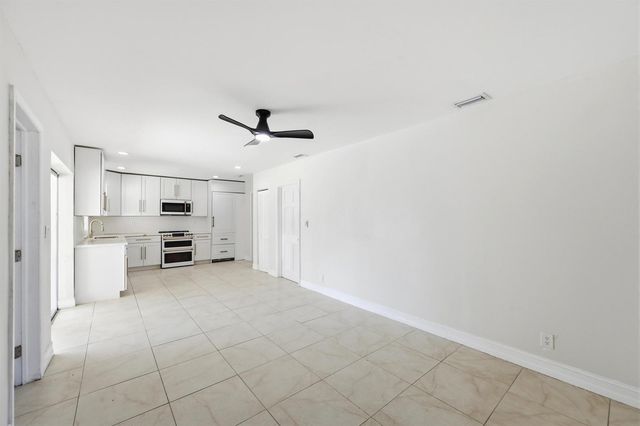 1430 NW 73rd Avenue NW, Plantation, FL 33313