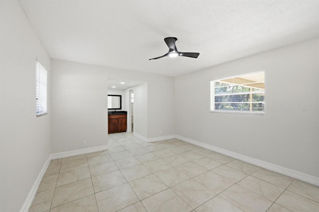 1430 NW 73rd Avenue NW, Plantation, FL 33313