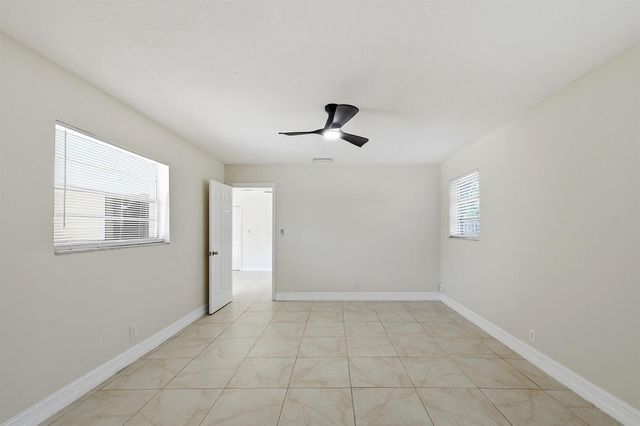 1430 NW 73rd Avenue NW, Plantation, FL 33313