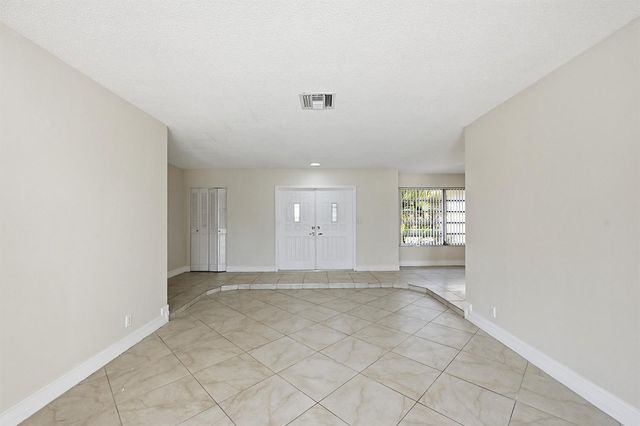 1430 NW 73rd Avenue NW, Plantation, FL 33313