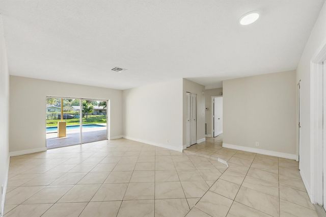1430 NW 73rd Avenue NW, Plantation, FL 33313