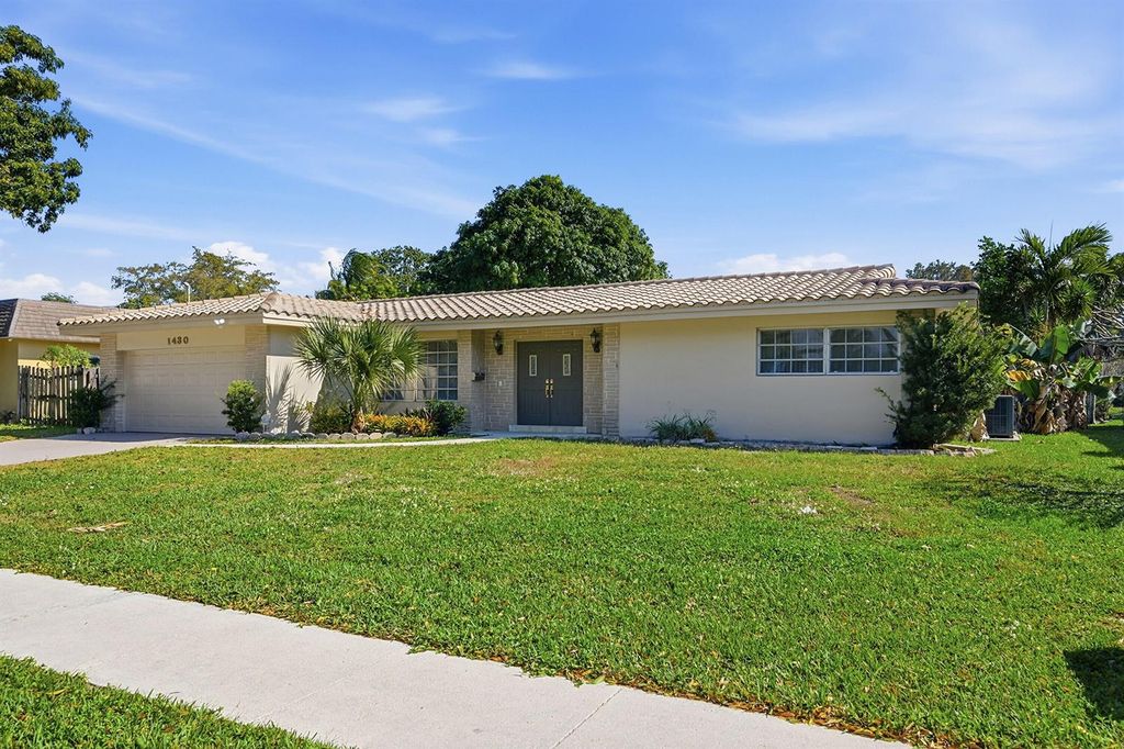 1430 NW 73rd Avenue NW, Plantation, FL 33313
