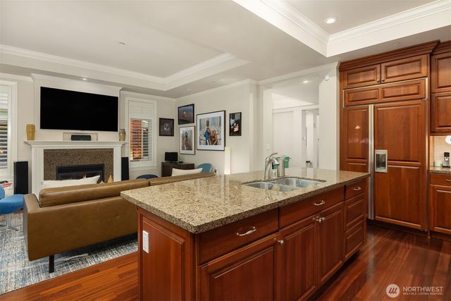 725 Harvard Avenue E, Seattle, WA 98102