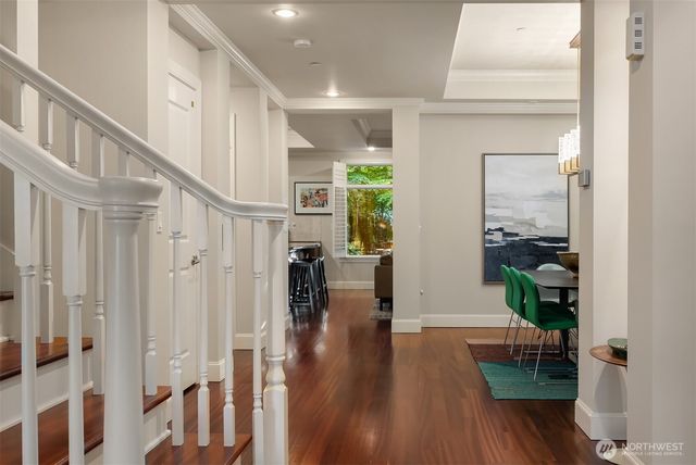 725 Harvard Avenue E, Seattle, WA 98102