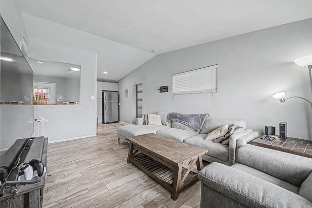 2025 E Howe Avenue, Tempe, AZ 85281