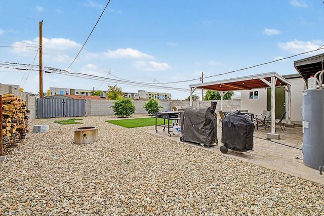 2025 E Howe Avenue, Tempe, AZ 85281