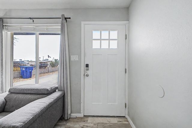 2025 E Howe Avenue, Tempe, AZ 85281