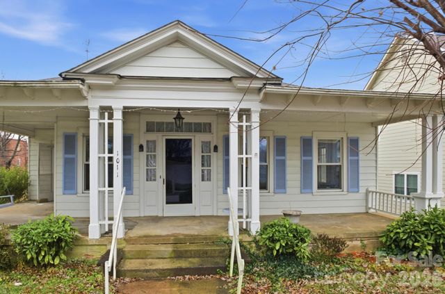 1011 Ashe Avenue NW, Lenoir, NC 28645