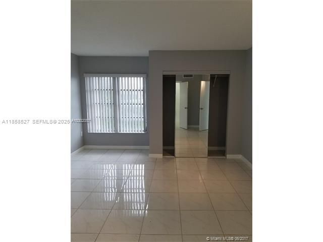 4160 Inverrary Drive 505, Lauderhill, FL 33319