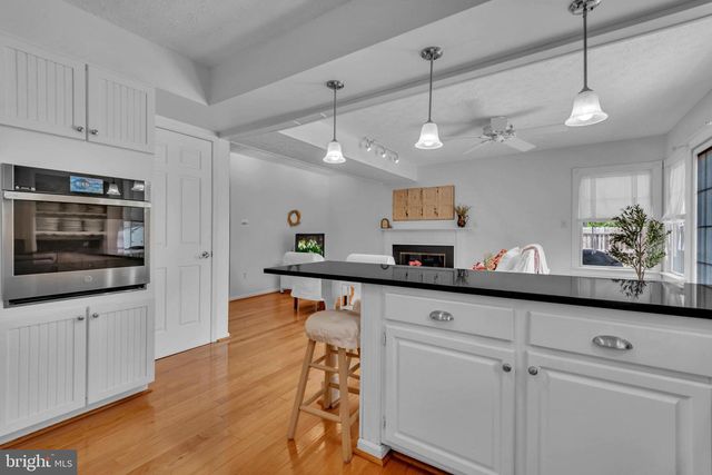 8328 SAIL CT, Pasadena, MD 21122
