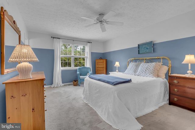 8328 SAIL CT, Pasadena, MD 21122