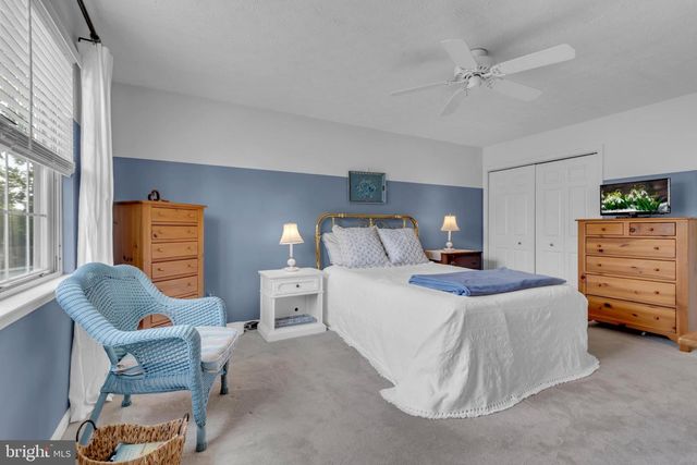8328 SAIL CT, Pasadena, MD 21122