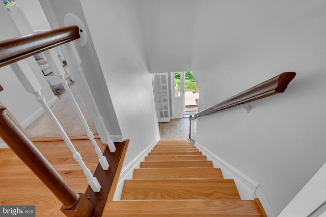 8328 SAIL CT, Pasadena, MD 21122