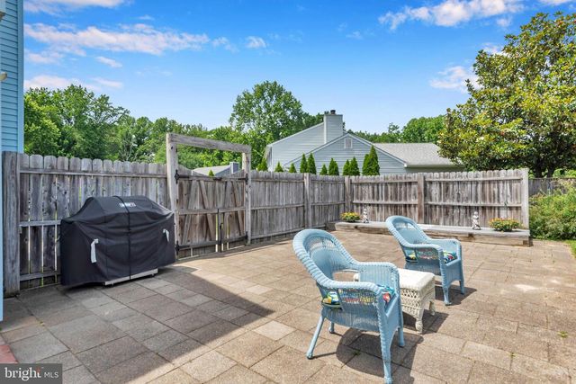8328 SAIL CT, Pasadena, MD 21122