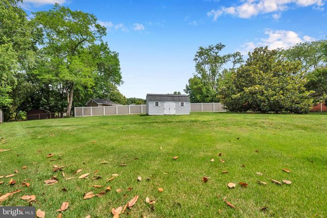 8328 SAIL CT, Pasadena, MD 21122
