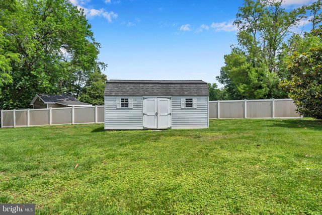 8328 SAIL CT, Pasadena, MD 21122