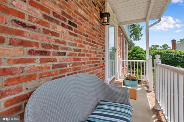8328 SAIL CT, Pasadena, MD 21122