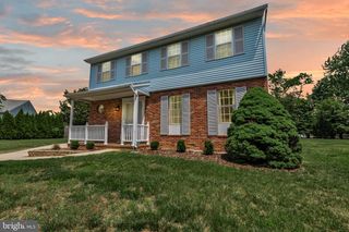 8328 SAIL CT, Pasadena, MD 21122