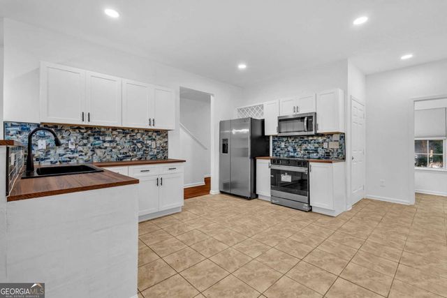 2849 Windsor Forrest Court, Atlanta, GA 30349