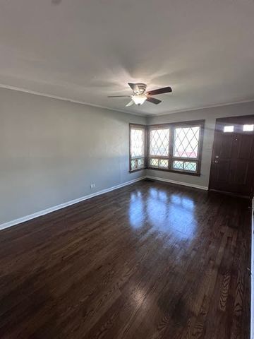 6848 S Keeler Avenue, Chicago, IL 60629