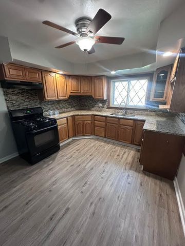 6848 S Keeler Avenue, Chicago, IL 60629