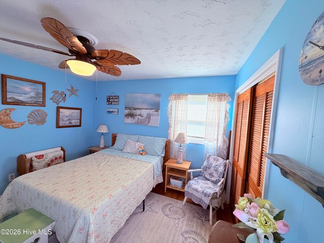 102 Yorkshire Drive, Jacksonville, NC 28546