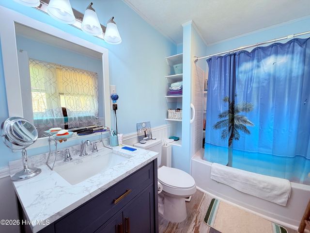 102 Yorkshire Drive, Jacksonville, NC 28546