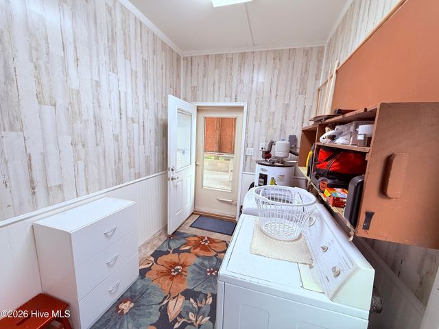 102 Yorkshire Drive, Jacksonville, NC 28546